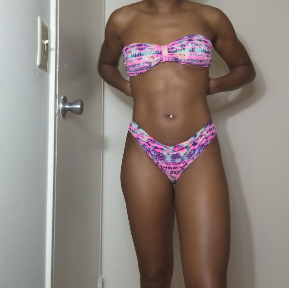 Victoria secret pink tribal printed bikini - Picture 1 of 11